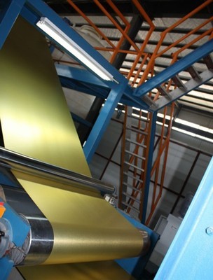 江蘇鑫美新材料科技 專注金屬拉絲加工，詳解拉絲鋁卷的價(jià)格、廠家與產(chǎn)品應(yīng)用